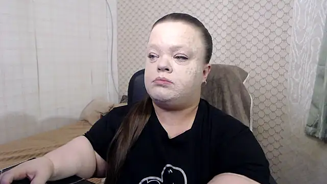 Snapshot of Janiffer_MiMi chatting on May 7, 2026, 6:11 pm Janiffer MiMi online show from May 7, 2026, 6:11 pm