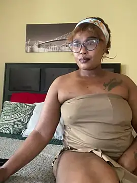 Snapshot of BADFATASS85 chatting on July 24, 2026, 11:06 am BADFATASS85 online show from July 24, 2026, 11:06 am