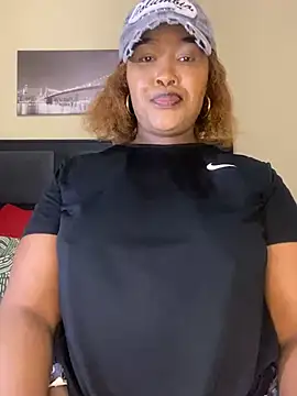 Snapshot of BADFATASS85 chatting on June 26, 2026, 4:13 pm BADFATASS85 online show from June 26, 2026, 4:13 pm