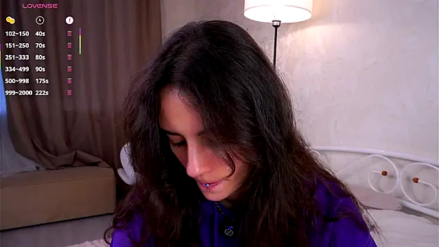 Snapshot of Holla_Molly chatting on November 2, 2025, 5:34 am Holla Molly online show from November 2, 2025, 5:34 am