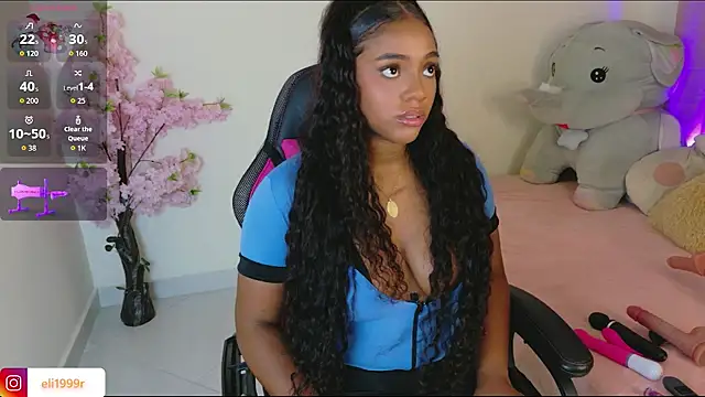 Snapshot of HollyJorda chatting on July 12, 2026, 4:02 am HollyJorda online show from July 12, 2026, 4:02 am