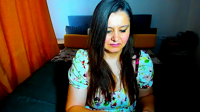 Snapshot of pinupmod chatting on November 4, 2025, 11:36 am pinupmod online show from November 4, 2025, 11:36 am