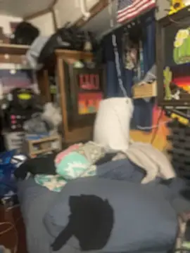 Snapshot of 1-800-FUCKYOU chatting on January 19, 2025, 2:15 am 1-800-FUCKYOU online show from January 19, 2025, 2:15 am