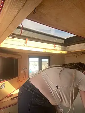 Snapshot of 1-800-FUCKYOU chatting on March 1, 2025, 6:43 pm 1-800-FUCKYOU online show from March 1, 2025, 6:43 pm