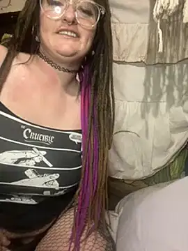 Snapshot of 1-800-FUCKYOU chatting on March 5, 2025, 10:11 am 1-800-FUCKYOU online show from March 5, 2025, 10:11 am