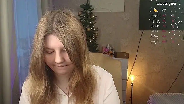 Vivian cutie online show from December 20, 2025, 10:29 am