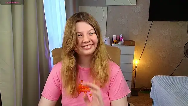 Snapshot of Vivian_cutie chatting on November 2, 2025, 12:32 pm Vivian cutie online show from November 2, 2025, 12:32 pm