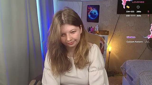 Snapshot of Vivian_cutie chatting on July 18, 2026, 8:34 am Vivian cutie online show from July 18, 2026, 8:34 am