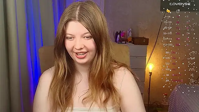 Snapshot of Vivian_cutie chatting on March 19, 2026, 4:18 pm Vivian cutie online show from March 19, 2026, 4:18 pm