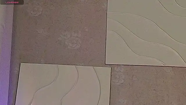 Snapshot of Vivian_cutie chatting on October 21, 2025, 3:33 pm Vivian cutie online show from October 21, 2025, 3:33 pm