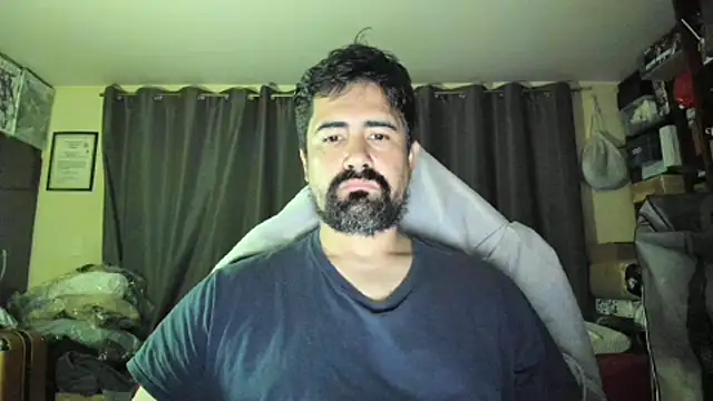 Snapshot of VonDoomdelToro chatting on January 19, 2026, 5:44 am VonDoomdelToro online show from January 19, 2026, 5:44 am