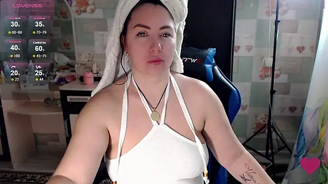 Korolek12 online show from October 16, 2025, 4:54 am