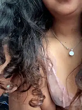 Peach Girll online show from February 25, 2026, 2:50 pm