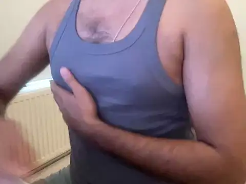 Nikhil22280 online show from November 11, 2025, 10:43 am