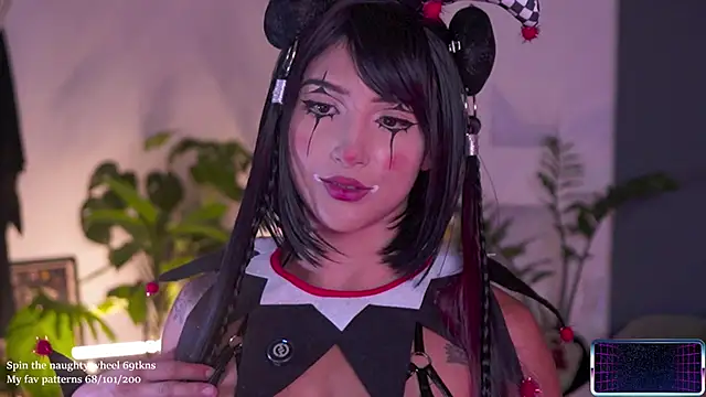 LucyAllenX online show from October 27, 2025, 10:11 pm