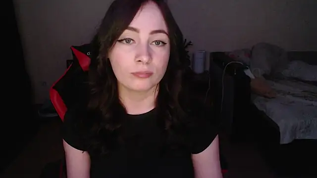 Snapshot of Laralianna chatting on March 27, 2026, 6:53 pm Laralianna online show from March 27, 2026, 6:53 pm