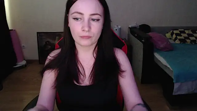 Snapshot of Laralianna chatting on April 16, 2026, 1:23 pm Laralianna online show from April 16, 2026, 1:23 pm