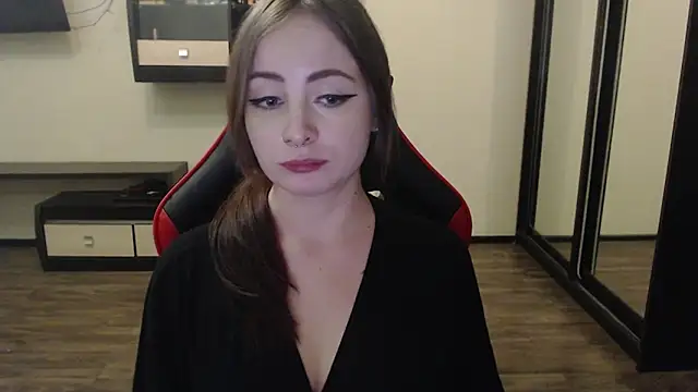 Snapshot of Laralianna chatting on January 5, 2025, 11:55 pm Laralianna online show from January 5, 2025, 11:55 pm