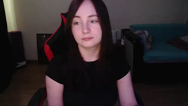 Snapshot of Laralianna chatting on April 3, 2026, 12:00 pm Laralianna online show from April 3, 2026, 12:00 pm