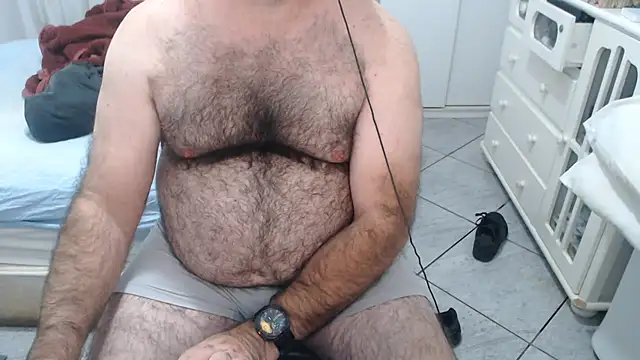 Snapshot of MysterBearMG chatting on July 4, 2026, 3:46 am MysterBearMG online show from July 4, 2026, 3:46 am