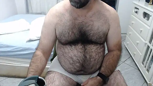Snapshot of MysterBearMG chatting on July 17, 2026, 11:13 pm MysterBearMG online show from July 17, 2026, 11:13 pm
