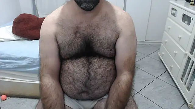 Snapshot of MysterBearMG chatting on July 19, 2026, 2:20 am MysterBearMG online show from July 19, 2026, 2:20 am
