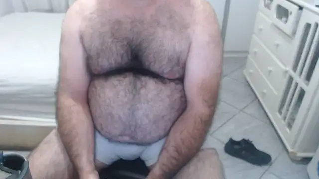 Snapshot of MysterBearMG chatting on August 1, 2026, 3:59 am MysterBearMG online show from August 1, 2026, 3:59 am