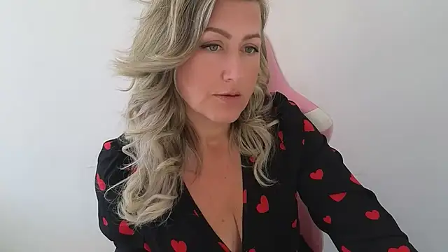 TessToy online show from April 28, 2026, 12:09 pm