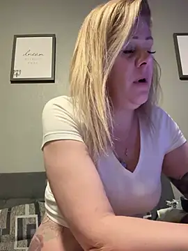 Lexi Shocker online show from February 26, 2025, 7:12 am