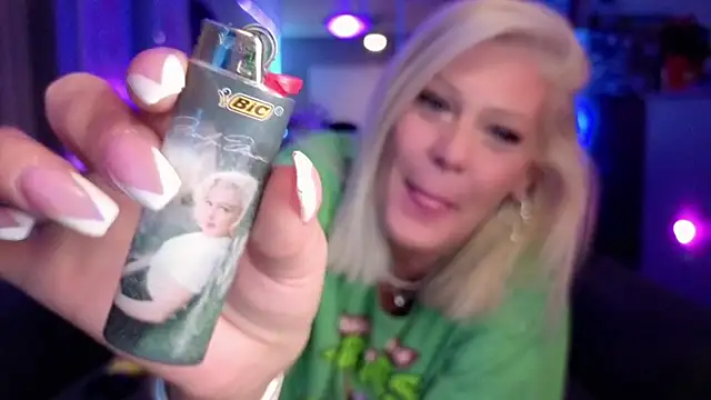 Snapshot of Lexi_Shocker chatting on June 27, 2026, 6:41 am Lexi Shocker online show from June 27, 2026, 6:41 am