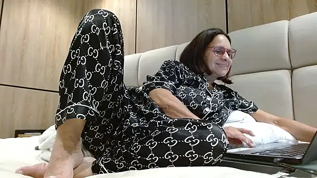 Snapshot of martha_mature chatting on January 3, 2025, 3:27 am martha mature online show from January 3, 2025, 3:27 am