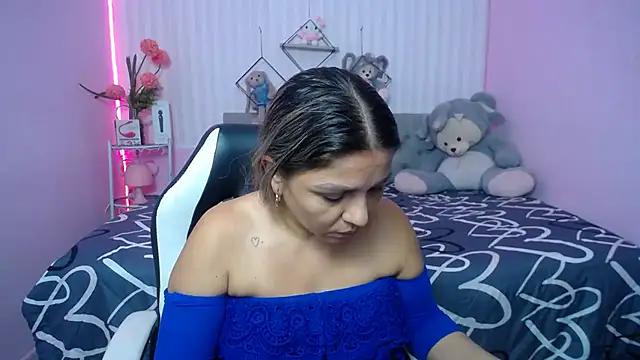 cum bigass online show from March 6, 2026, 12:00 pm