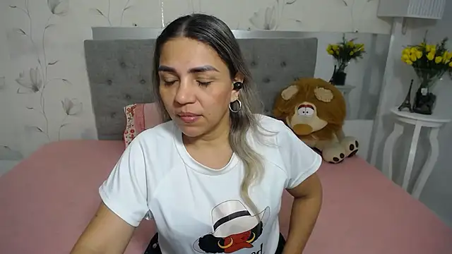 Snapshot of cum_bigass chatting on July 2, 2026, 12:11 pm cum bigass online show from July 2, 2026, 12:11 pm