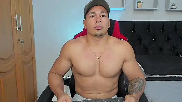 Snapshot of tyler_hank01 chatting on November 27, 2025, 7:03 pm tyler hank01 online show from November 27, 2025, 7:03 pm