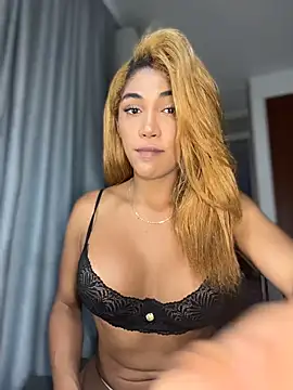 Snapshot of TastyTrap_18 chatting on November 30, 2025, 10:32 pm TastyTrap 18 online show from November 30, 2025, 10:32 pm