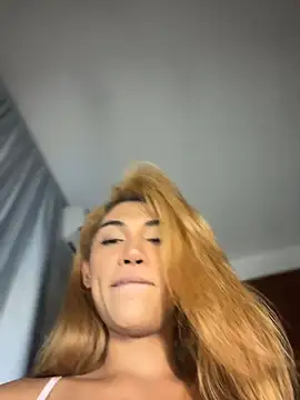 Snapshot of TastyTrap_18 chatting on November 15, 2025, 6:06 am TastyTrap 18 online show from November 15, 2025, 6:06 am