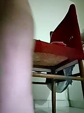 Snapshot of sile2000nou chatting on November 30, 2025, 4:24 am sile2000nou online show from November 30, 2025, 4:24 am