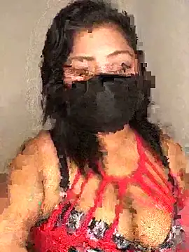  Cute ariana  online show from November 10, 2025, 6:13 pm