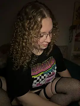 EmmieRae online show from October 26, 2025, 3:40 am