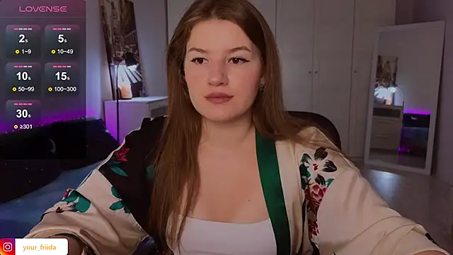 Snapshot of alwaysfrida chatting on November 6, 2025, 12:09 pm alwaysfrida online show from November 6, 2025, 12:09 pm