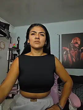 Snapshot of Hannah-grace chatting on October 16, 2025, 1:19 pm Hannah-grace online show from October 16, 2025, 1:19 pm