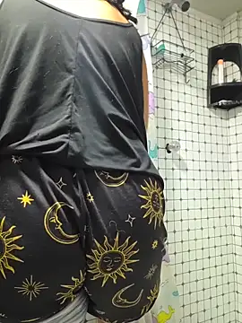 Snapshot of Hannah-grace chatting on November 22, 2025, 10:25 am Hannah-grace online show from November 22, 2025, 10:25 am