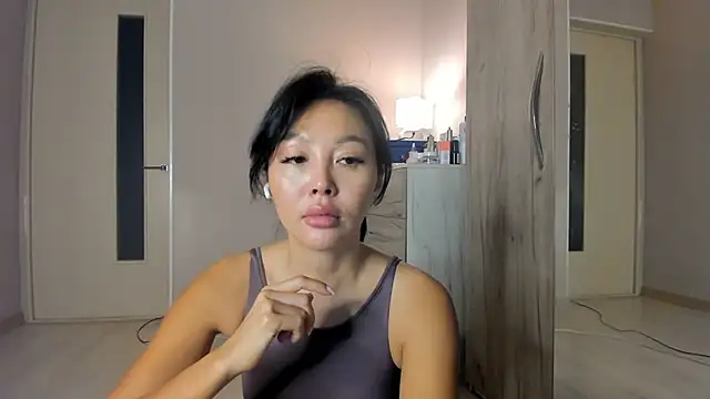 keiko hot online show from April 30, 2026, 2:18 am