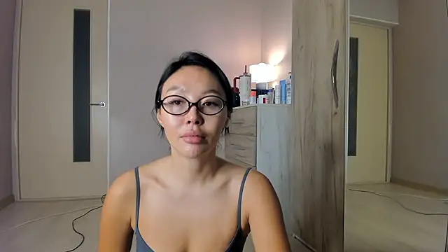 keiko hot online show from May 5, 2026, 3:09 am
