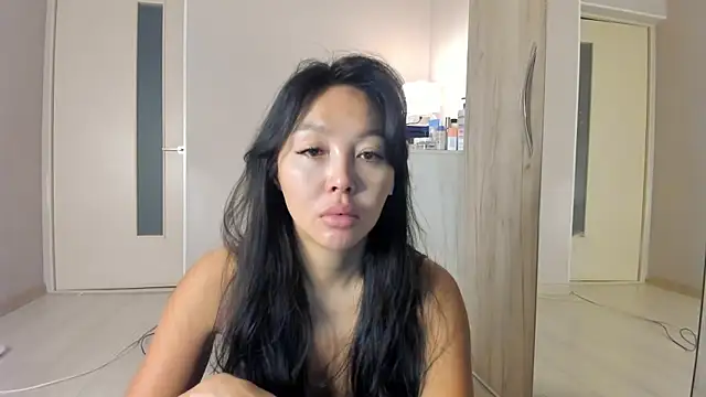 keiko hot online show from May 3, 2026, 1:11 am