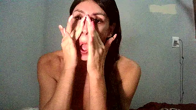 AlexiaDuucan online show from December 22, 2025, 1:55 pm