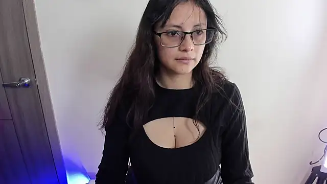 Kyomi chang online show from July 1, 2026, 12:38 pm