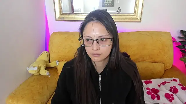 Kyomi chang online show from July 28, 2026, 1:10 pm