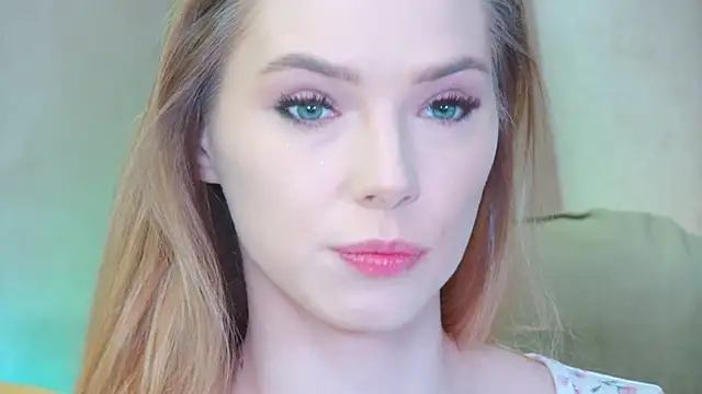 Snapshot of GentleRossi chatting on November 18, 2025, 3:15 pm GentleRossi online show from November 18, 2025, 3:15 pm