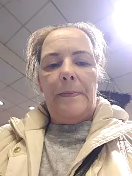 Snapshot of saharaheiss chatting on February 1, 2025, 2:02 pm saharaheiss online show from February 1, 2025, 2:02 pm